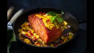 Glazed Pineapple and Mānuka Honey Ham #ham #pineapple #christmas