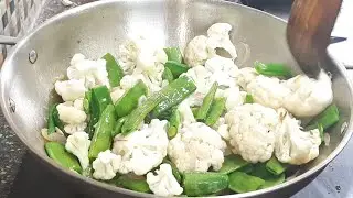 Cauliflower & Bean Curry | Winter Recipe | Less Ingredient  #wintertecipe #cauliflowerbean