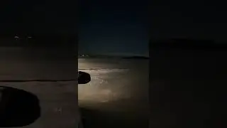 Ночь, пустыня, джип и песок, едем как по льду