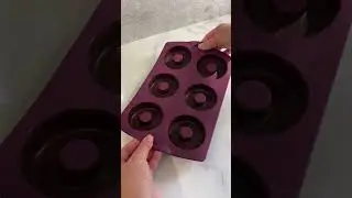 Frozen Yogurt Donuts