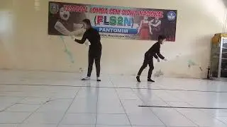 Naufal dan Bilqis Bermain Pantomim