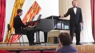 Певец Дмитрий Лучак