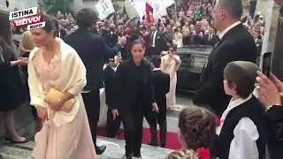 Mladenci dočekuju goste, stigli Aleksandar II Karađorđević i princeza Katarina