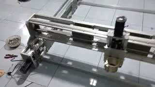 Ráp khung máy CNC 1500mm Với 3 bộ trục XYYZ Kết cấu khung vô cùng cứng chắc