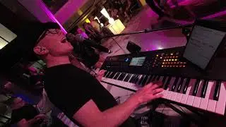 🎹 Earth, Wind & Fire - September (Keyboard Cam)