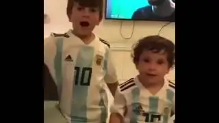 Thiago and Mateo Messi singing “Vamo Vamos Argentina” 😍