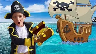 Maxim plays pirates with his mother and searches for treasures