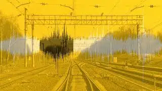 4 звука (гул) летящего 9 мая в небе вокруг Москвы самолета