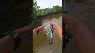 mancing di air yang keruh