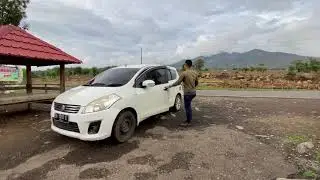 Belanja Susu Kuda Liar Oleh Oleh Khas Bima Di Galeri Susu Kuda 88 [ bisa belajar perah susu kuda ]