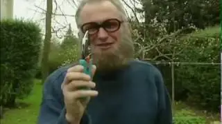 Van Kooten & De Bie - Zelf Tuinieren: Rozen Snoeien (1992)