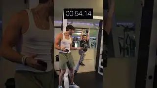 $1 For Every Second You Hang On A Bar💰💪🏼#challenge #gym #rizz