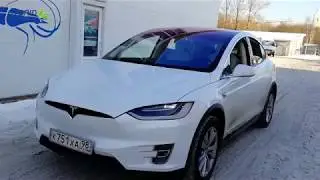 Рождественское Шоу Tesla Model X
