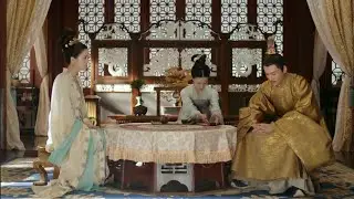 Emperor,troubled,unwittingly says something that unexpectedly saves the favored concubine's beloved