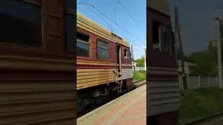 Старенький поезд Лозовая-Полтава