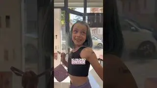 Oggi la nostra piccola Alessia si è tinta tutta di blu 💙 #shorts