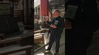 Будет ли выгорать на солнце мебель из дерева и кожи? #мебель