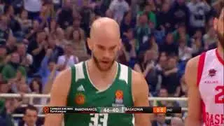 Panathinaikos - Nick Calathes running the offense