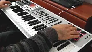 M-Audio Axiom AIR49 Synth1 FREE analog VST synth Avid Mbox3 Steinberg Hypersonic Superteclados.com