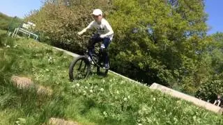 Riding bmx at Poynton bowl🔥