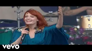 Florence + The Machine - Dog Days Are Over (Live At Oxegen Festival, 2010)