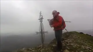 A LA CRUZ DEL YOAR DESDE GENEVILLA ( MONTES YOAR, PEÑA HUMADA Y GRUDOS ).