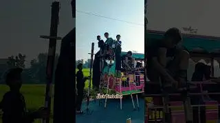Memakai Jangkungan Di Atas Odong Odong 💥😱