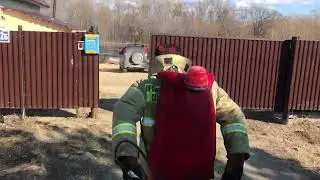 Наши пожарные! Сила! Мощь!
