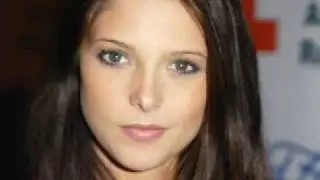 ashley greene