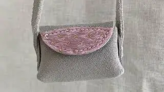 Bolsa cou poa cinza