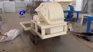 Wood crusher crushes corn cobs#crusher #machine #crushermachine #woodcrushermachine #corncob