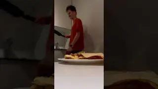 скільки лайків збере відео на якому хлопець готує?