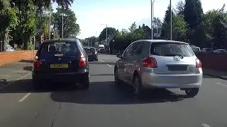 YH57 ZDE - Queue jumper gets charged by the Police.
