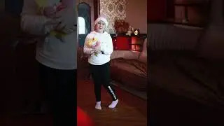 Подарили утку Лалафанфан | Тренд из Тик Тока уточка lalafanfan