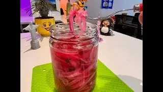 Pickled red onions Recipe