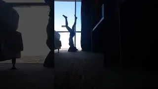 Headstand | 