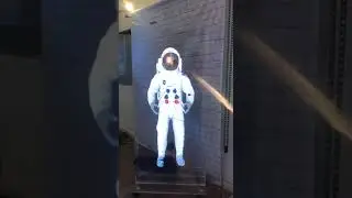 Видеостенд из голографических вентиляторов