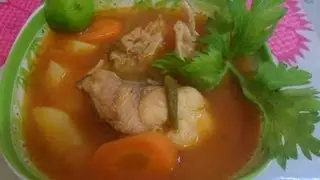 RECETA DE CALDO DE PESCADO CON VERDURAS ( LOS ANGELES COCINAN )