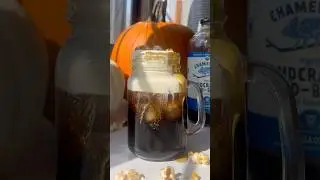 Kettle corn cold brew coffee #icedcoffee #kettlecorn #sweetcoffee #icedlatte