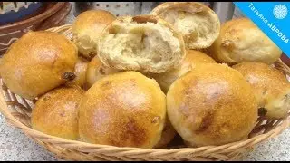Sourdough Raisin Buns