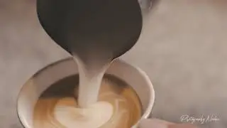 MAKING COFFEE AT GLORIA JEAN'S