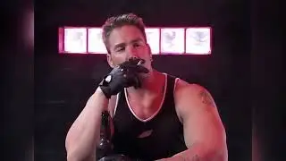 Billy Herrington drinking in the bar (Kino - Spokoynaya noch’ (Кино - Спокойная ночь))