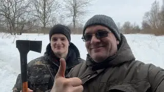 Жарим колбасу возле ЗилоМана