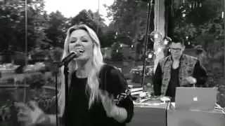 Paw&Lina - Forfra (live fra Go'morgen DK)
