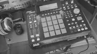 Akai Mpc 2500. Beat. Boom Bap. Vinyl samples. 😍