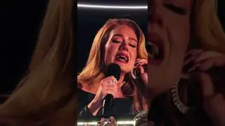 Адель сделала заявление прямо на сцене #shorts