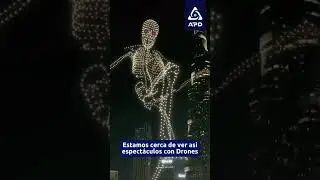 Esqueleto gigante hecho de drones en DUBAI?