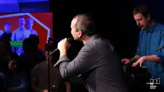 Future Islands - The Thief (live)