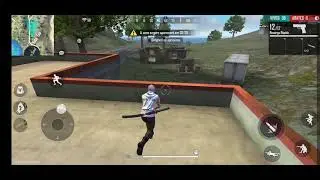 jogando free Fire doido