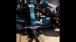 F1 Pitstop from POV of front Jackman...